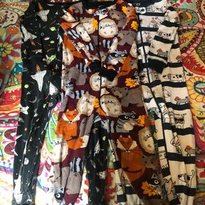 (3) 2T 100% cotton, zip up, footsie pjs